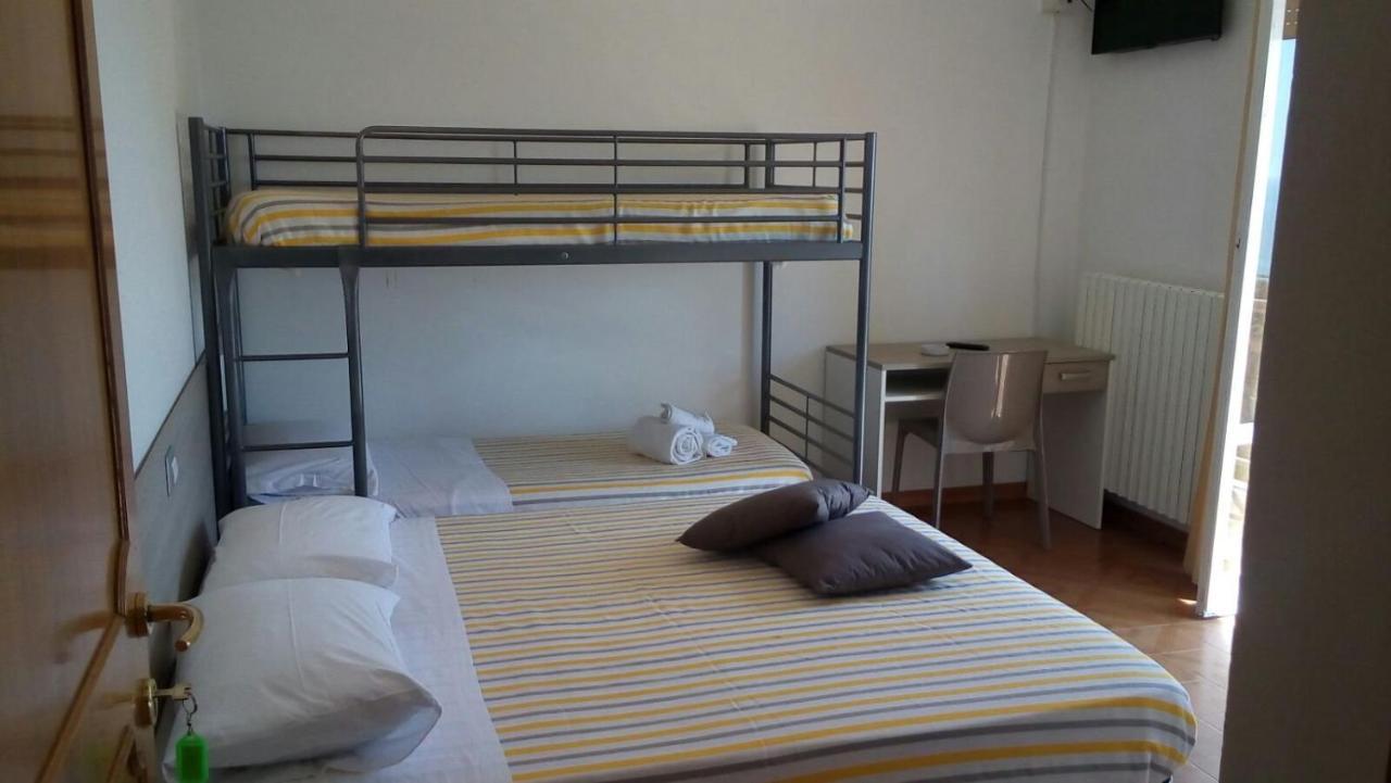 Bed and Breakfast Primo Sole Cupra Marittima Esterno foto