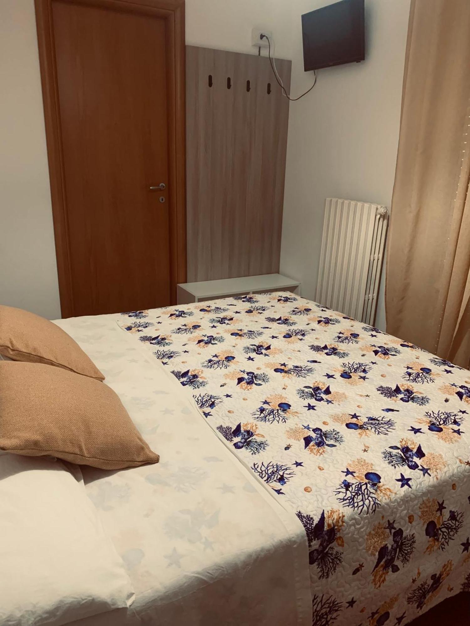 Bed and Breakfast Primo Sole Cupra Marittima Esterno foto