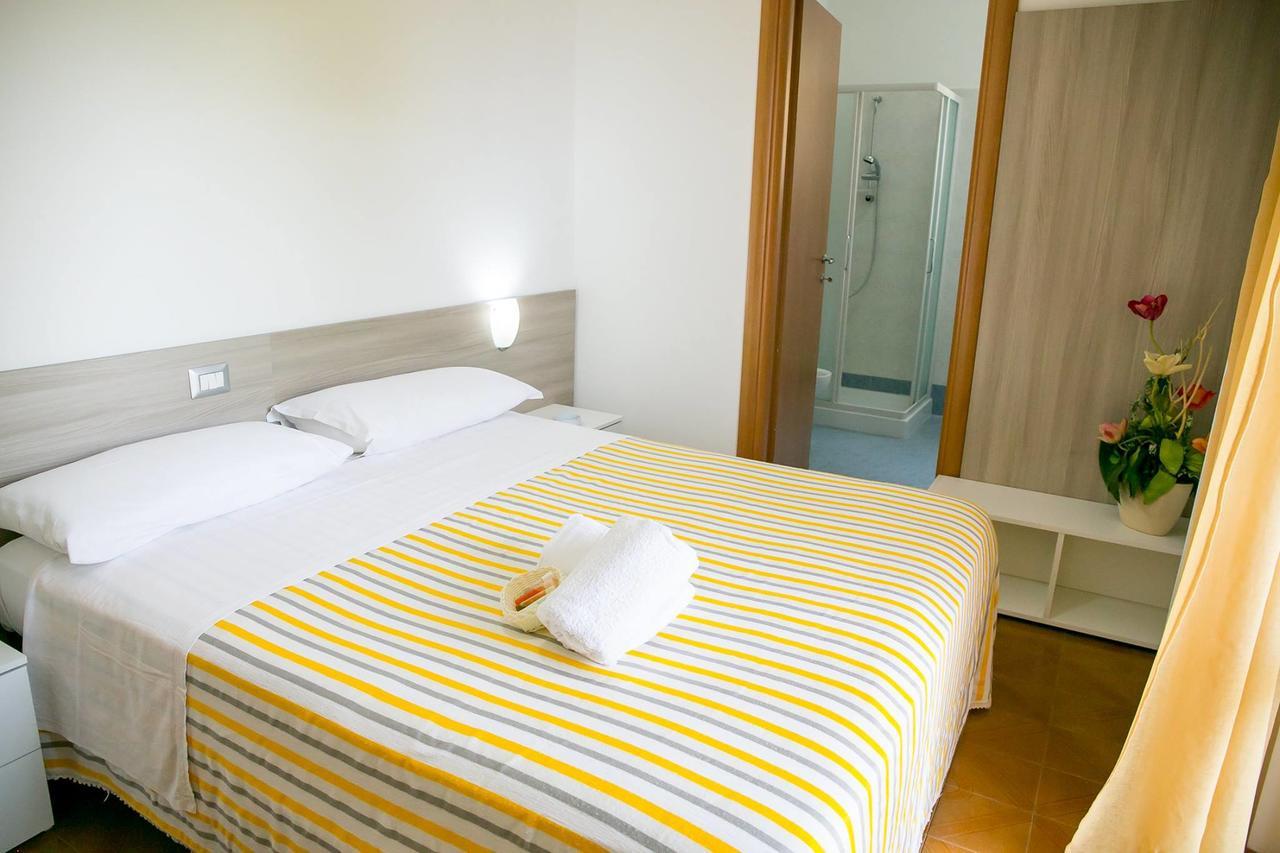 Bed and Breakfast Primo Sole Cupra Marittima Esterno foto